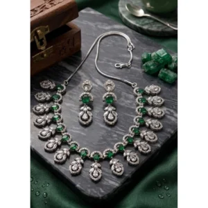 Generic Women's Brass Silver Plated Necklace set (Green)