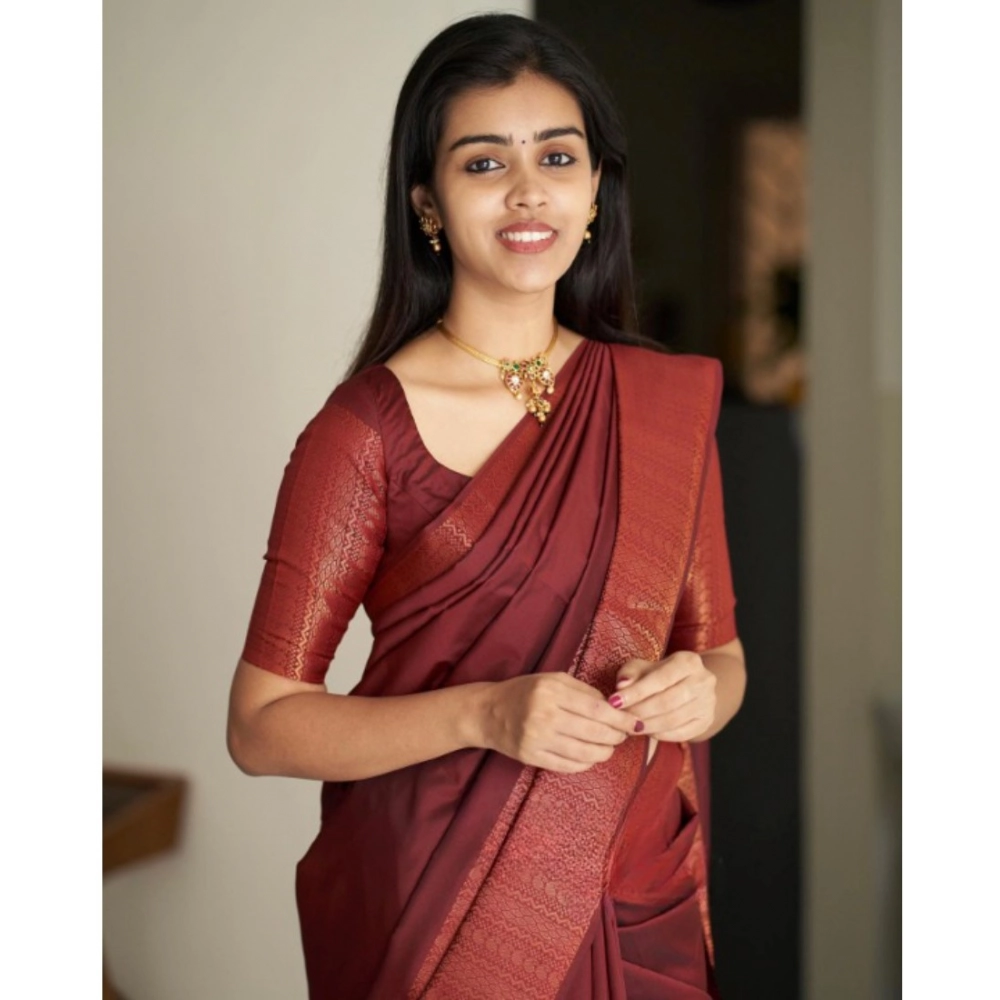 Women's Silk Printed Saree With Unstitched Blouse 5.5Mtr (Maroon) - Image 3