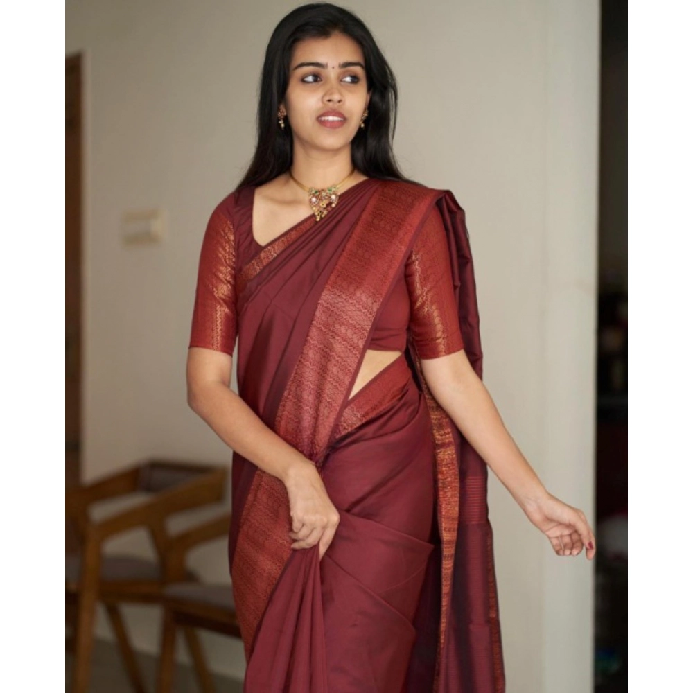Women's Silk Printed Saree With Unstitched Blouse 5.5Mtr (Maroon) - Image 2