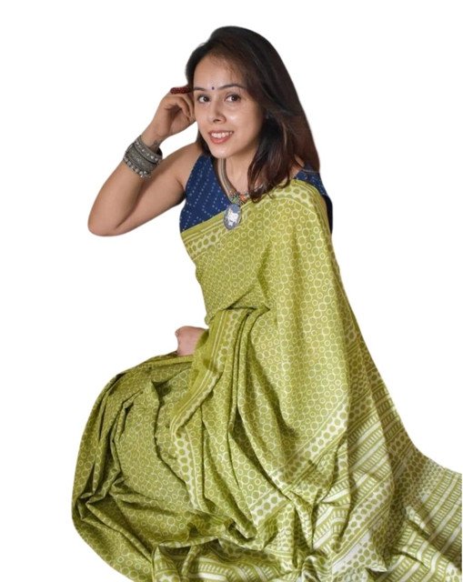 Women's Linen Printed Saree With Unstitched Blouse - 5.5 Mtr (Green) - Image 2